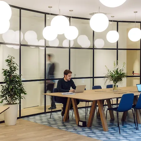 Air Rome Airport By Hellosky Hotel 4*