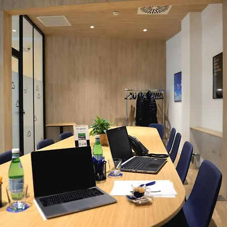 Air Rome Airport By Hellosky Otel 4*