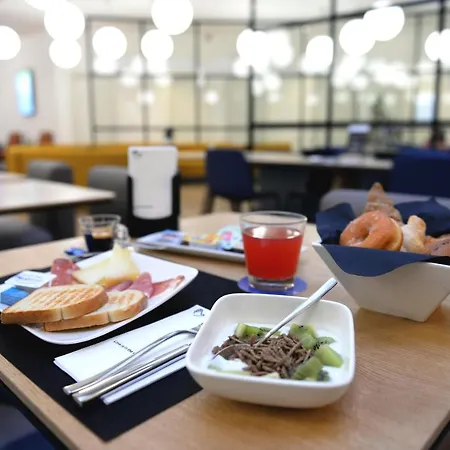 Air Rome Airport By Hellosky Otel 4*