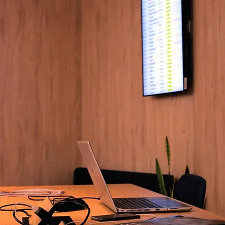 Air Rome Airport By Hellosky Otel