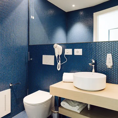 Air Rome Airport By Hellosky