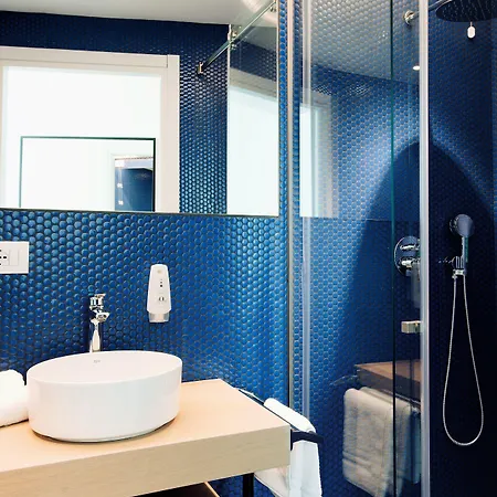 Air Rome Airport By Hellosky Hotel