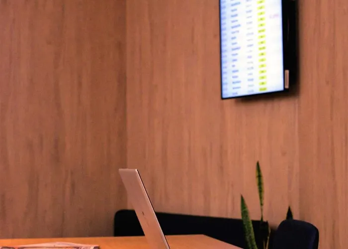 Air Rome Airport By Hellosky Otel 4*