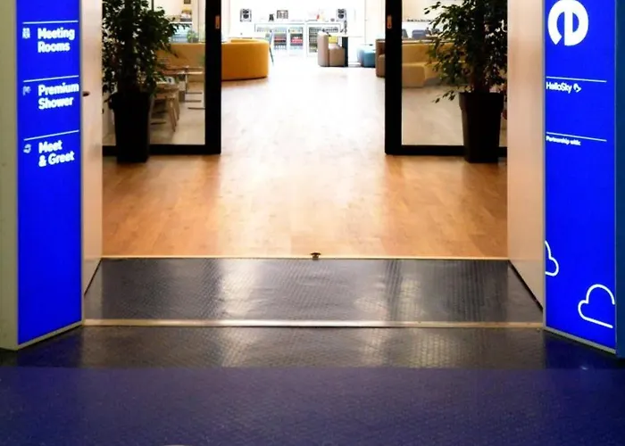 Air Rome Airport By Hellosky Otel Fiumicino